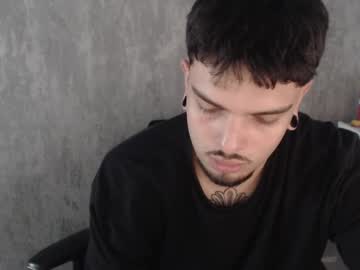 Andruwolsom Chaturbate stream image from September 22, 2025
