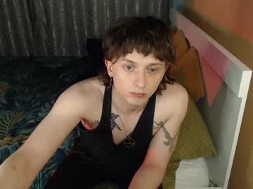 Axxxturel Chaturbate stream image from September 22, 2025