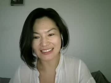 Vixomira Chaturbate stream image from September 22, 2025