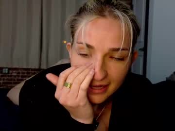 Charbearxoxo Chaturbate stream image from September 23, 2025