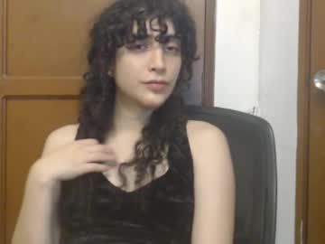 Apolosbitch Chaturbate stream image from September 23, 2025
