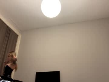 Silver_Bb Chaturbate stream image from September 23, 2025