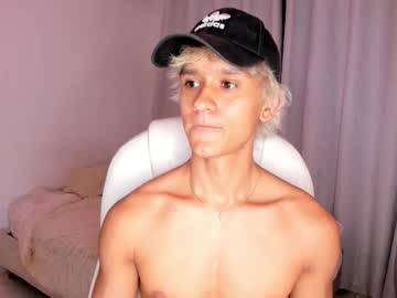Skinnydreamer Chaturbate stream image from September 23, 2025
