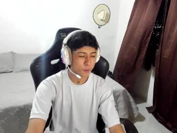 Nieltg Chaturbate stream image from September 23, 2025