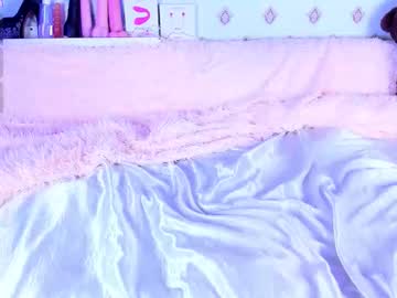 Love_Me_Kiss Chaturbate stream image from September 23, 2025