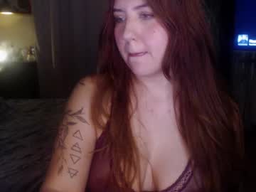 Vennus18 Chaturbate stream image from September 23, 2025