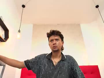 Dantanelo_ Chaturbate stream image from September 23, 2025