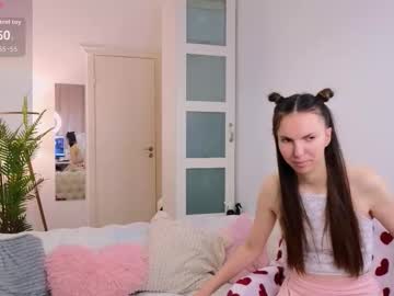 Grace_Autumn_Mood Chaturbate stream image from September 23, 2025