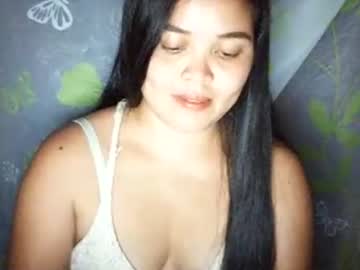 Scarletlust17xx Chaturbate stream image from September 23, 2025