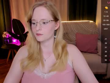 Sheslinki Chaturbate stream image from September 23, 2025
