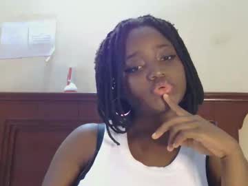Bratzara Chaturbate stream image from September 23, 2025