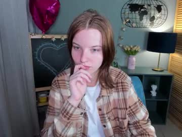 Madelaines Chaturbate stream image from September 23, 2025