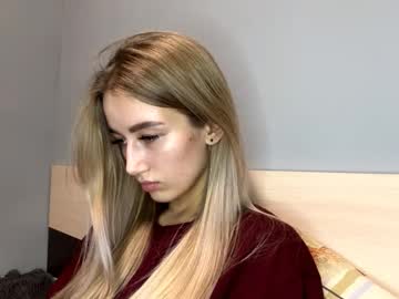 Ameliaduraku Chaturbate stream image from September 23, 2025