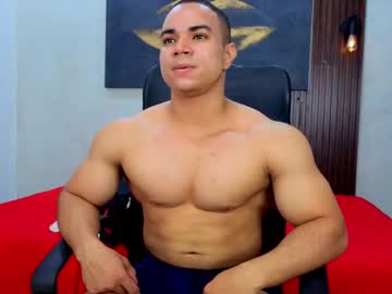 Dylanguss Chaturbate stream image from September 23, 2025