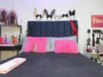 Emmily_Giraldo Chaturbate stream image from September 23, 2025