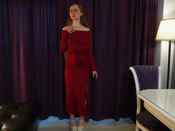 Sexycutegirs Chaturbate stream image from September 23, 2025