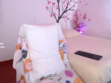 Karolkat_1 Chaturbate stream image from September 23, 2025