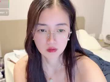 Leele07 Chaturbate stream image from September 23, 2025