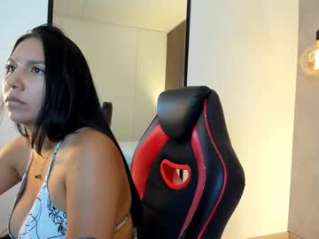 Olivia_Willoow Chaturbate stream image from September 23, 2025