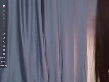 Roxydreamss Chaturbate stream image from September 23, 2025