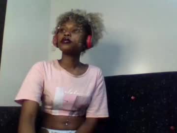 Badgurllily Chaturbate stream image from September 23, 2025