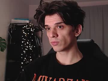 Lonelysunset Chaturbate stream image from September 23, 2025