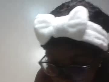 Sweetivy645263 Chaturbate stream image from September 23, 2025