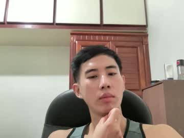 Zseszsesz Chaturbate stream image from September 23, 2025