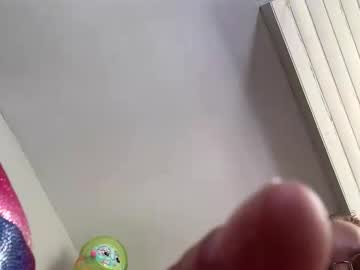 Faemami Chaturbate stream image from September 23, 2025