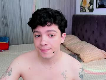 Moonlight_Baee Chaturbate stream image from September 23, 2025