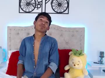 Hot_Lucaas Chaturbate stream image from September 23, 2025
