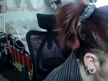 Lapdoghellhound Chaturbate stream image from September 23, 2025
