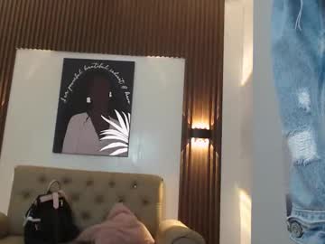 Xlunna Chaturbate stream image from September 23, 2025