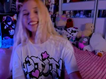 Cuttie_Ponyy Chaturbate stream image from September 23, 2025