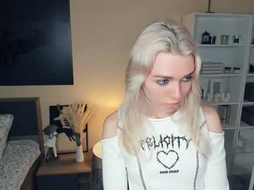 Myviolet_Rush stream image from September 23, 2025