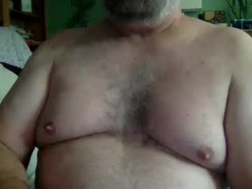 Nip_Fun_Bear Chaturbate stream image from September 23, 2025