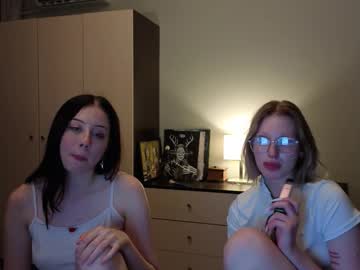 Sunny_Dew Chaturbate stream image from September 23, 2025