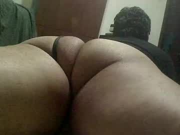 Gugaboy2 Chaturbate stream image from September 23, 2025
