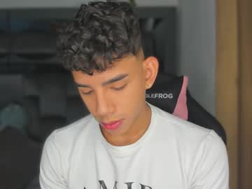 Andrew_Twink18 Chaturbate stream image from September 23, 2025