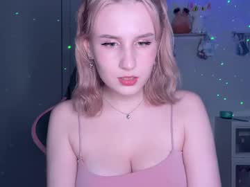 Alicemeowk Chaturbate stream image from September 23, 2025