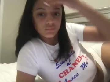 Leealihtles Chaturbate stream image from September 24, 2025