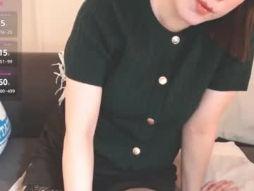 Momo612238 Chaturbate stream image from September 24, 2025
