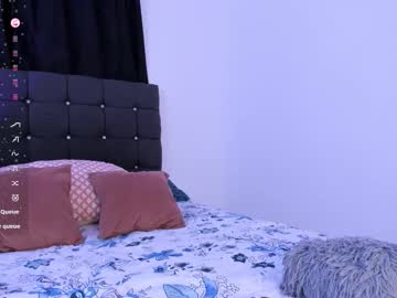 Little_Liaa Chaturbate stream image from September 24, 2025