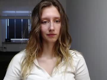 Luna_Xsensual Chaturbate stream image from September 24, 2025