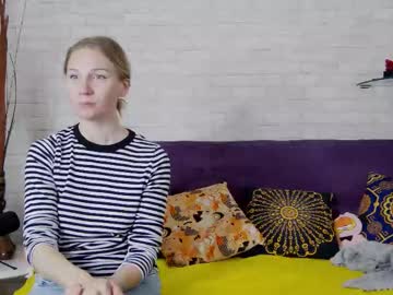 Katywink Chaturbate stream image from September 24, 2025