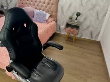 Aveline_Lux_ Chaturbate stream image from September 24, 2025
