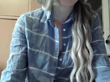 Ivetta911 Chaturbate stream image from September 24, 2025