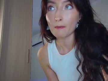 Sararead Chaturbate stream image from September 24, 2025
