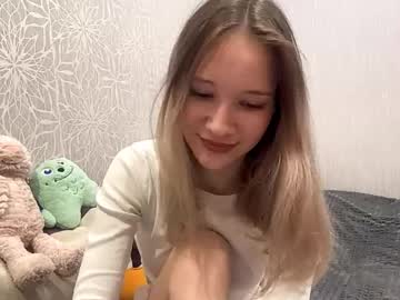 Kieshabranner Chaturbate stream image from September 24, 2025