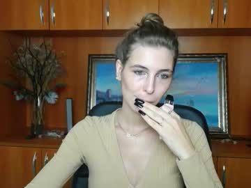 Stranger_Giirl Chaturbate stream image from September 24, 2025